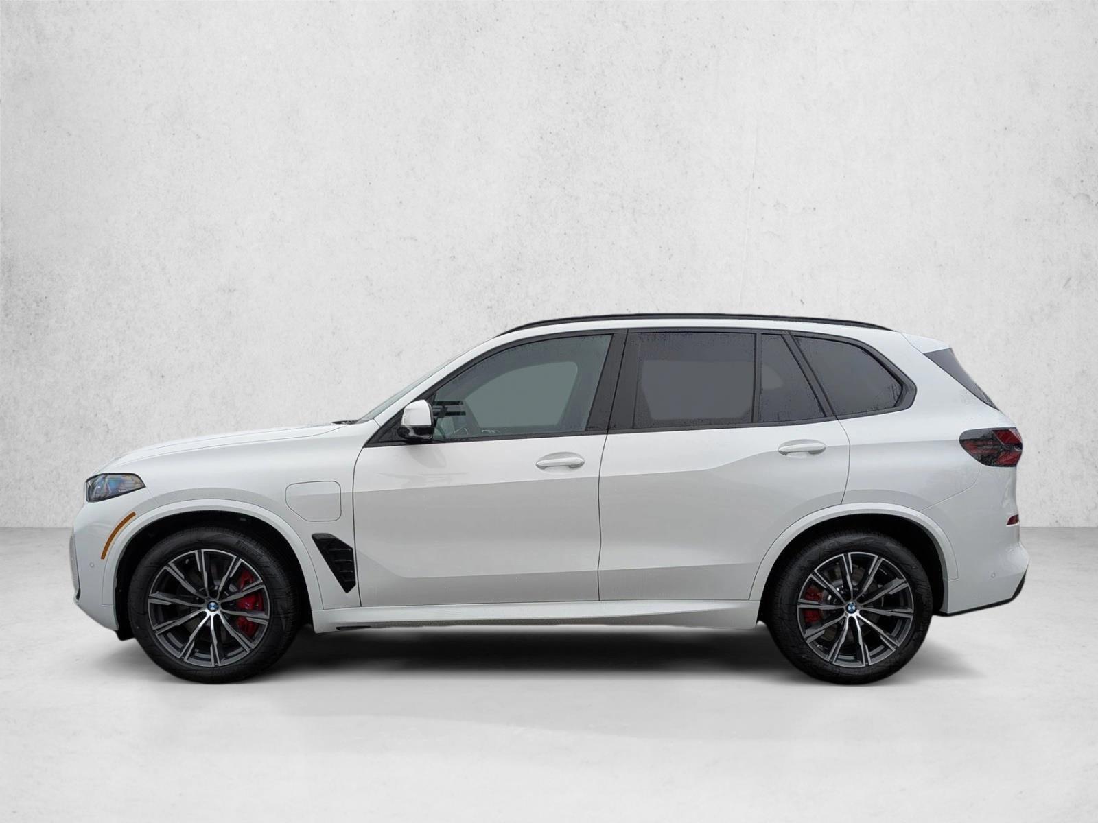 Thumbnail: 2026 BMW X5 - 2