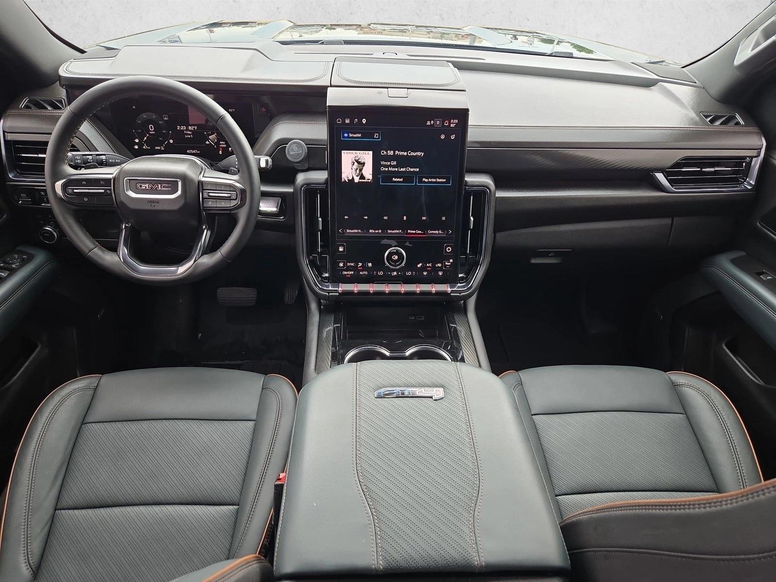 Thumbnail: 2025 GMC Yukon XL - 3