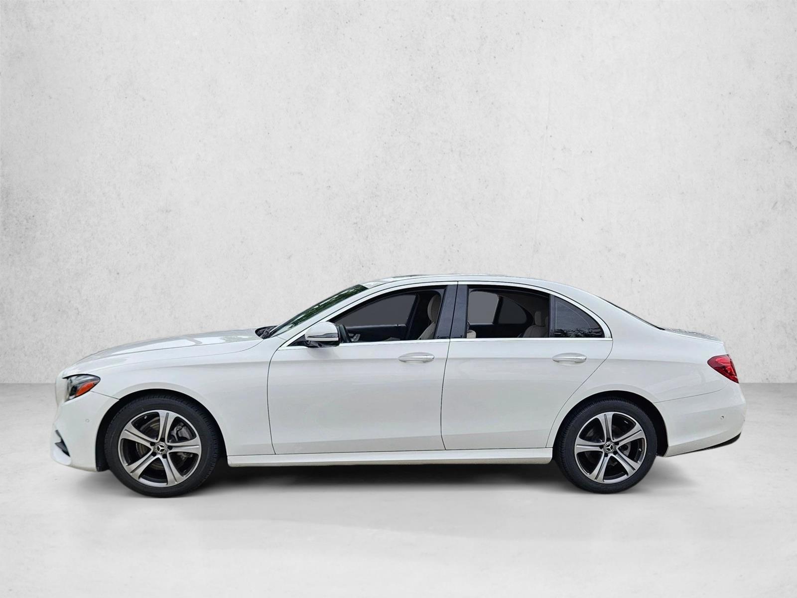 Thumbnail: 2019 Mercedes-Benz E-Class - 2