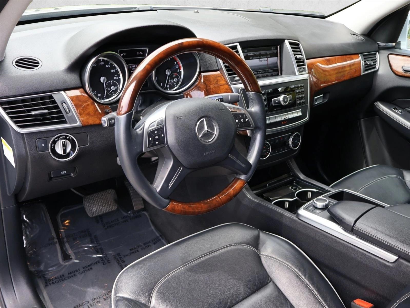 Thumbnail: 2013 Mercedes-Benz M-Class - 3