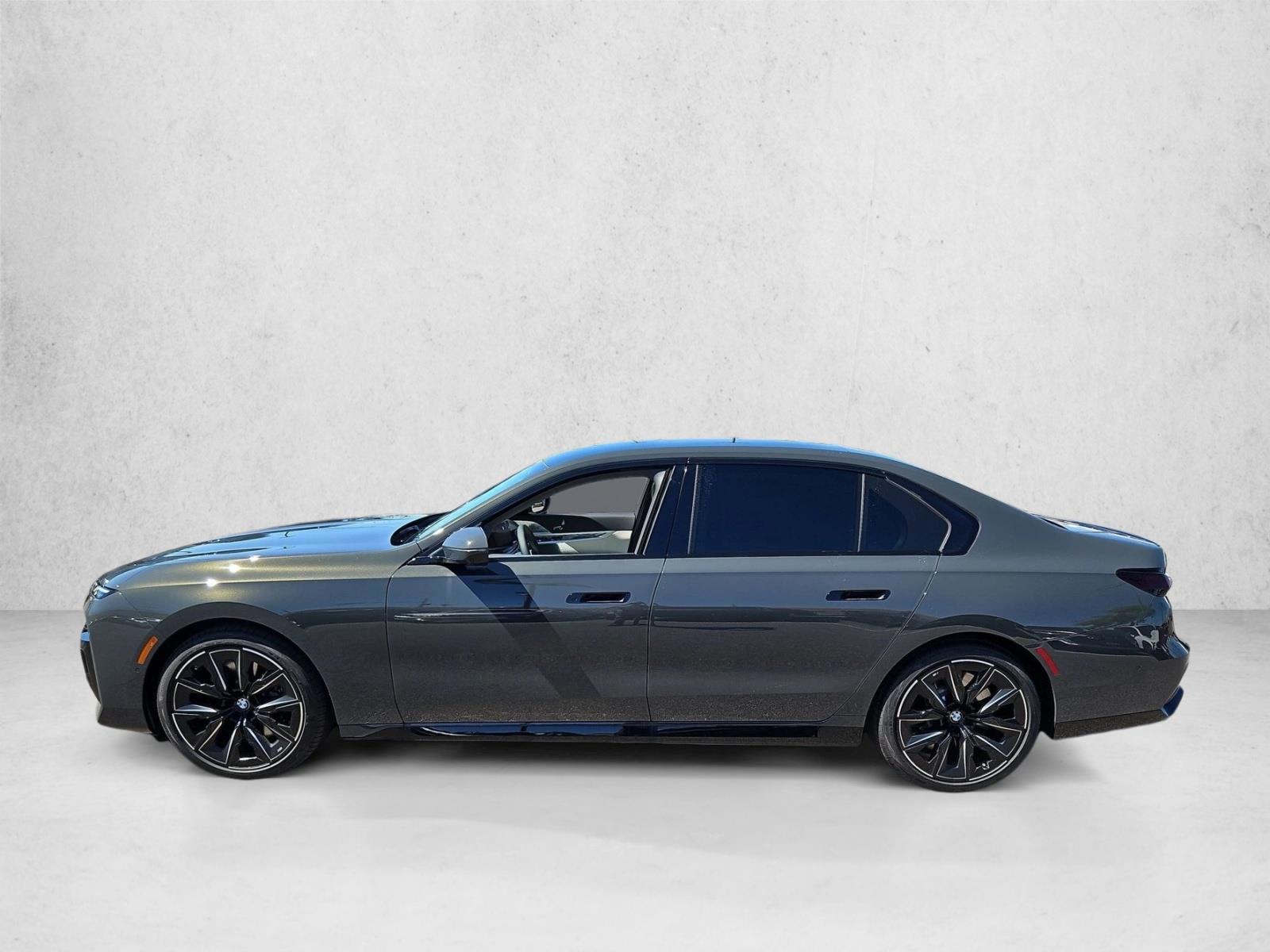 Thumbnail: 2026 BMW 7 Series - 2