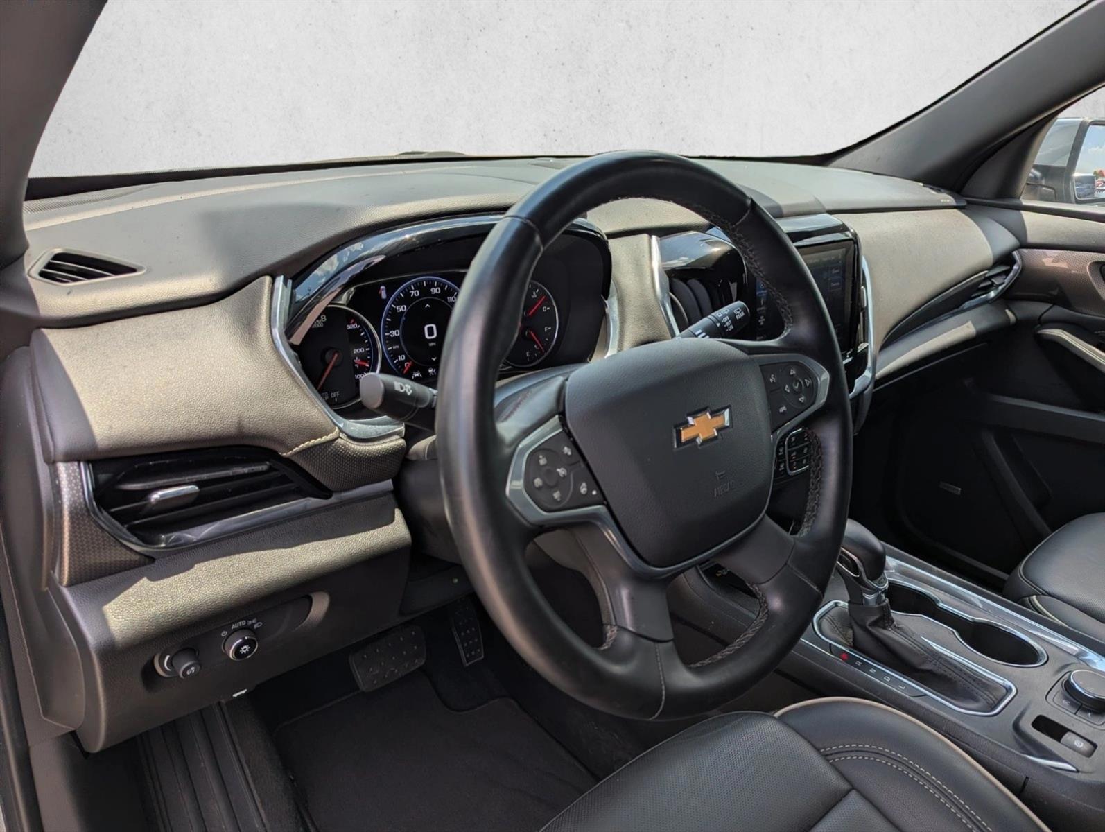 Thumbnail: 2023 Chevrolet Traverse - 3