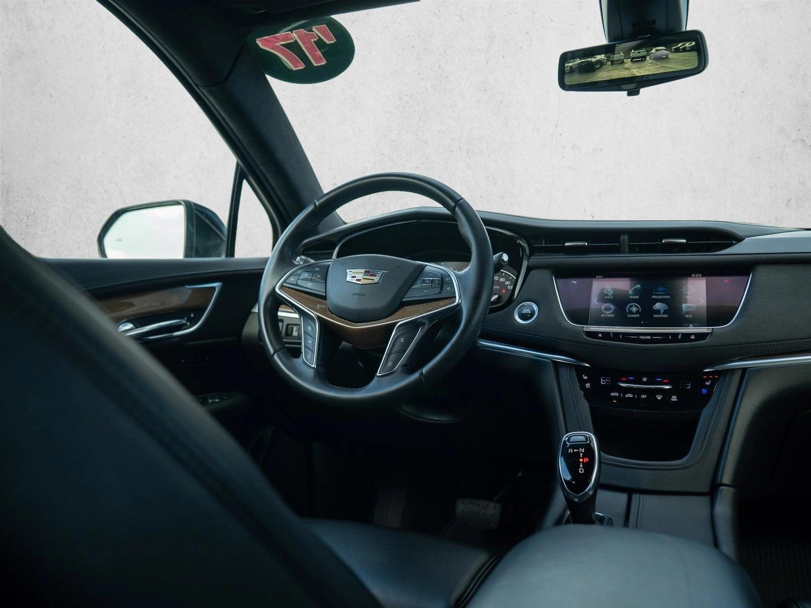 Thumbnail: 2017 Cadillac XT5 - 5