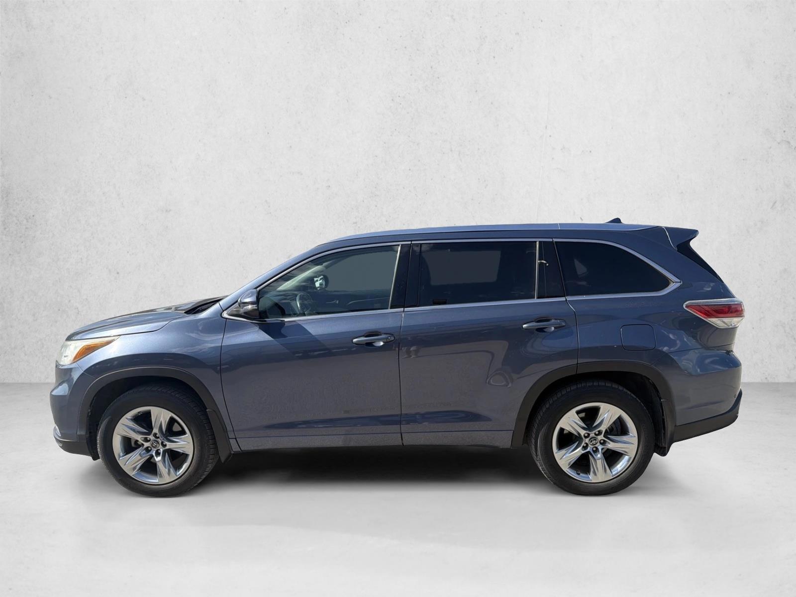Thumbnail: 2016 Toyota Highlander - 2