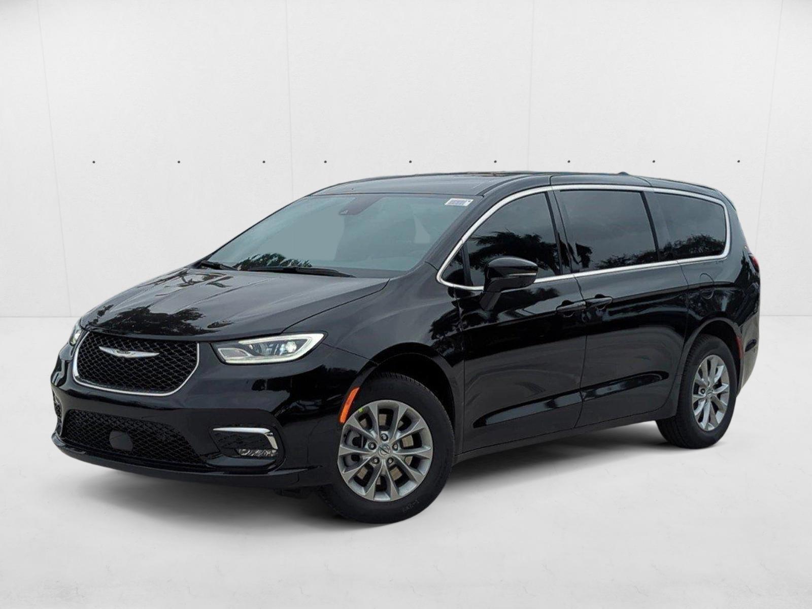Thumbnail: 2025 Chrysler Pacifica - 1