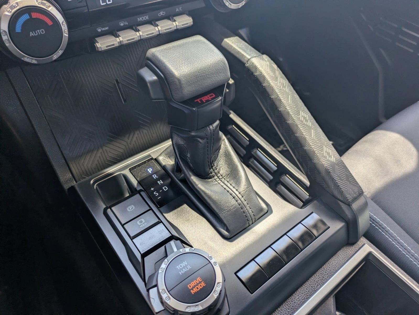 2025 Toyota Tacoma TRD Sport - Photo 11