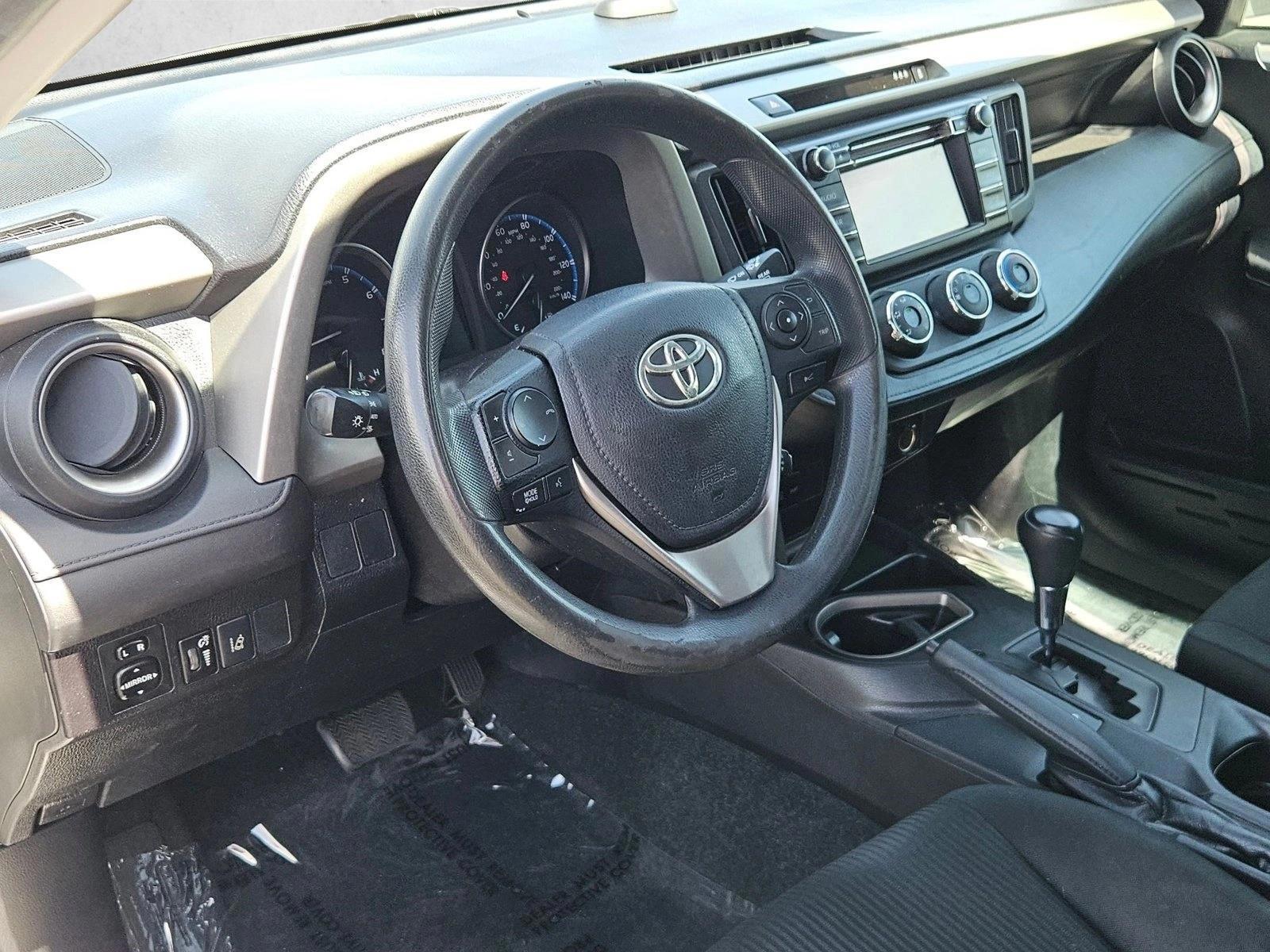 Thumbnail: 2017 Toyota RAV4 - 3