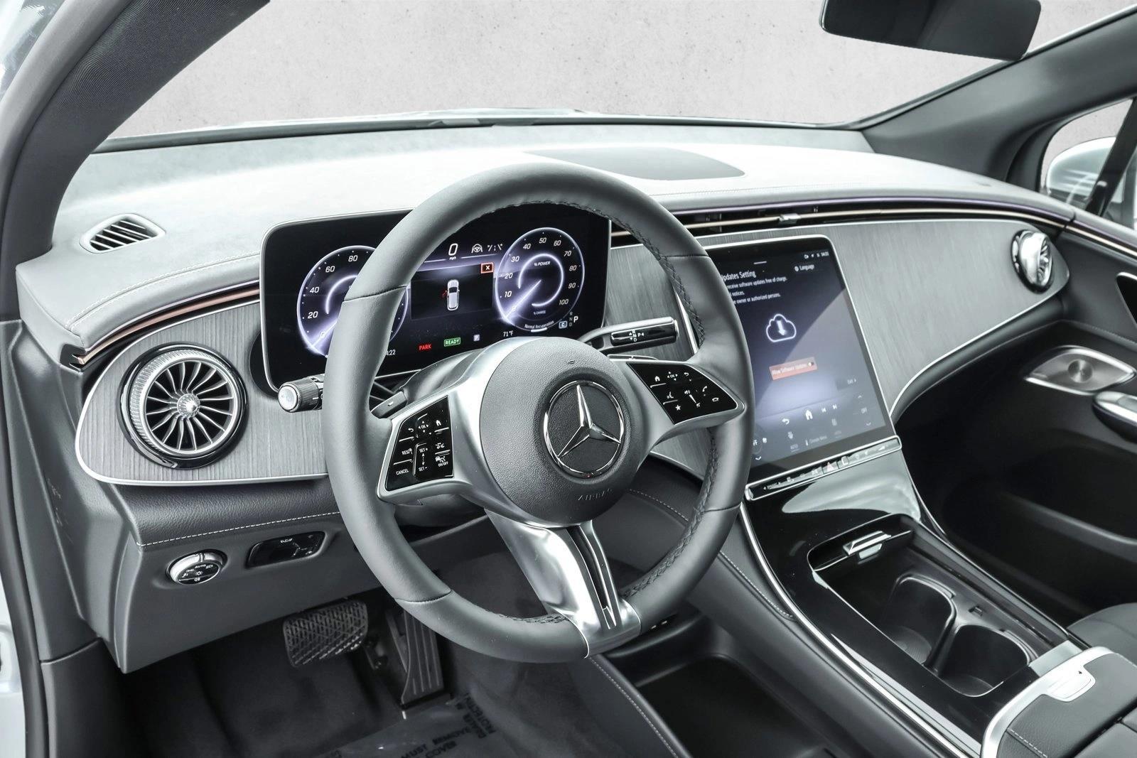 Thumbnail: 2027 Mercedes-Benz EQE - 3