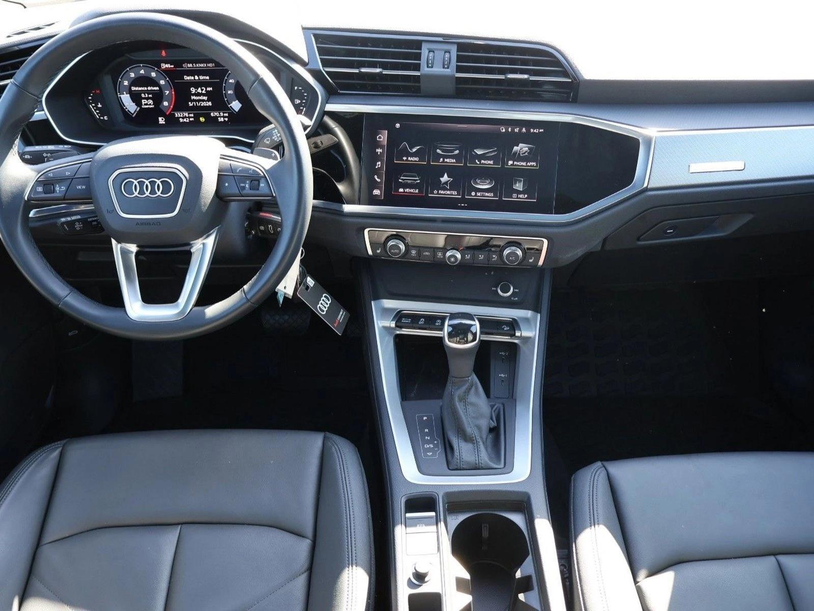 Thumbnail: 2024 Audi Q3 - 3