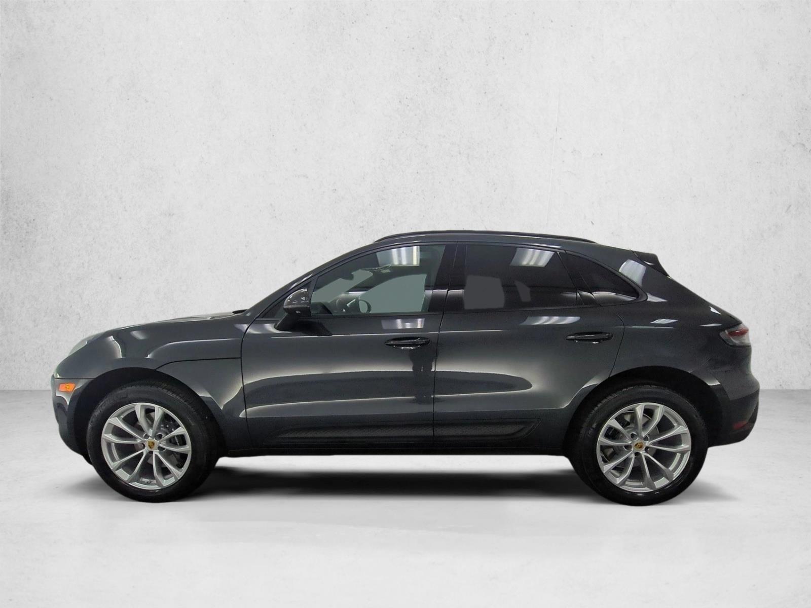 Thumbnail: 2026 Porsche Macan - 2