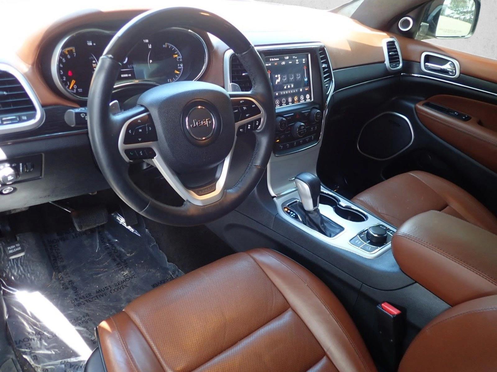 Thumbnail: 2018 Jeep Grand Cherokee - 3