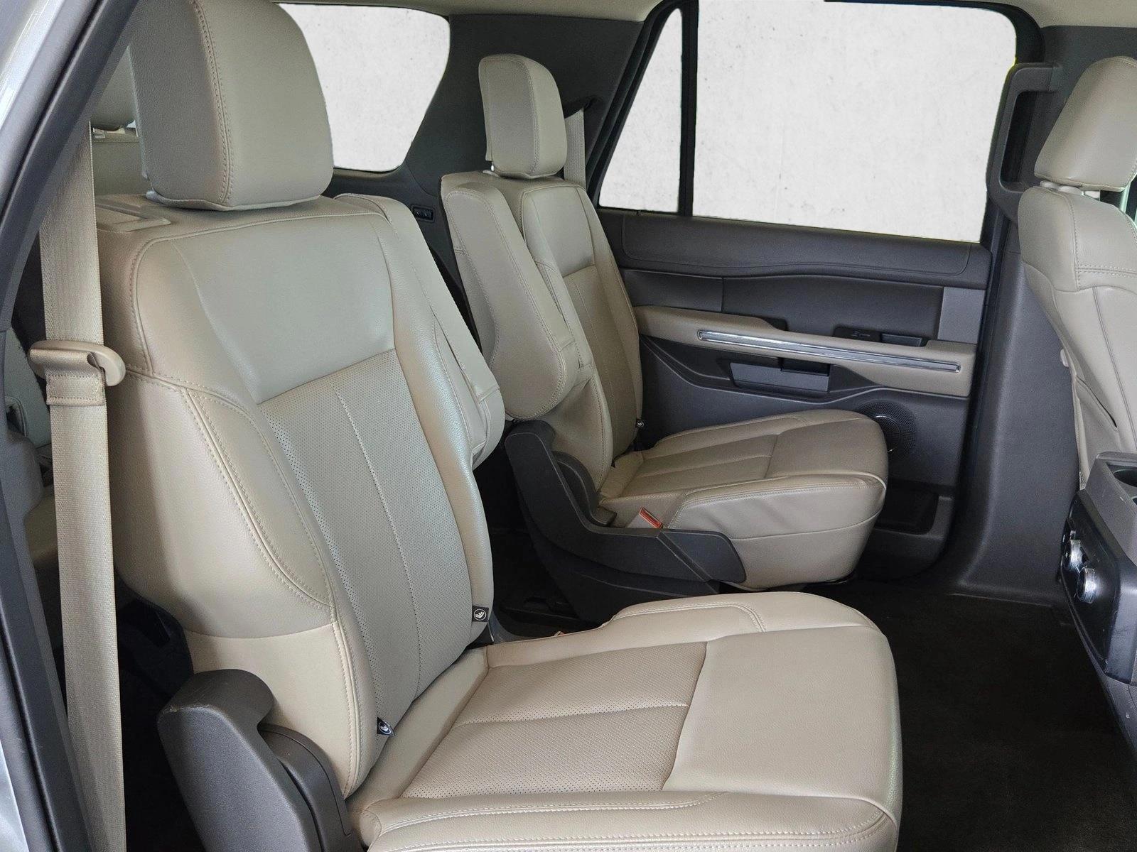 2021 Ford Expedition XLT - Photo 18