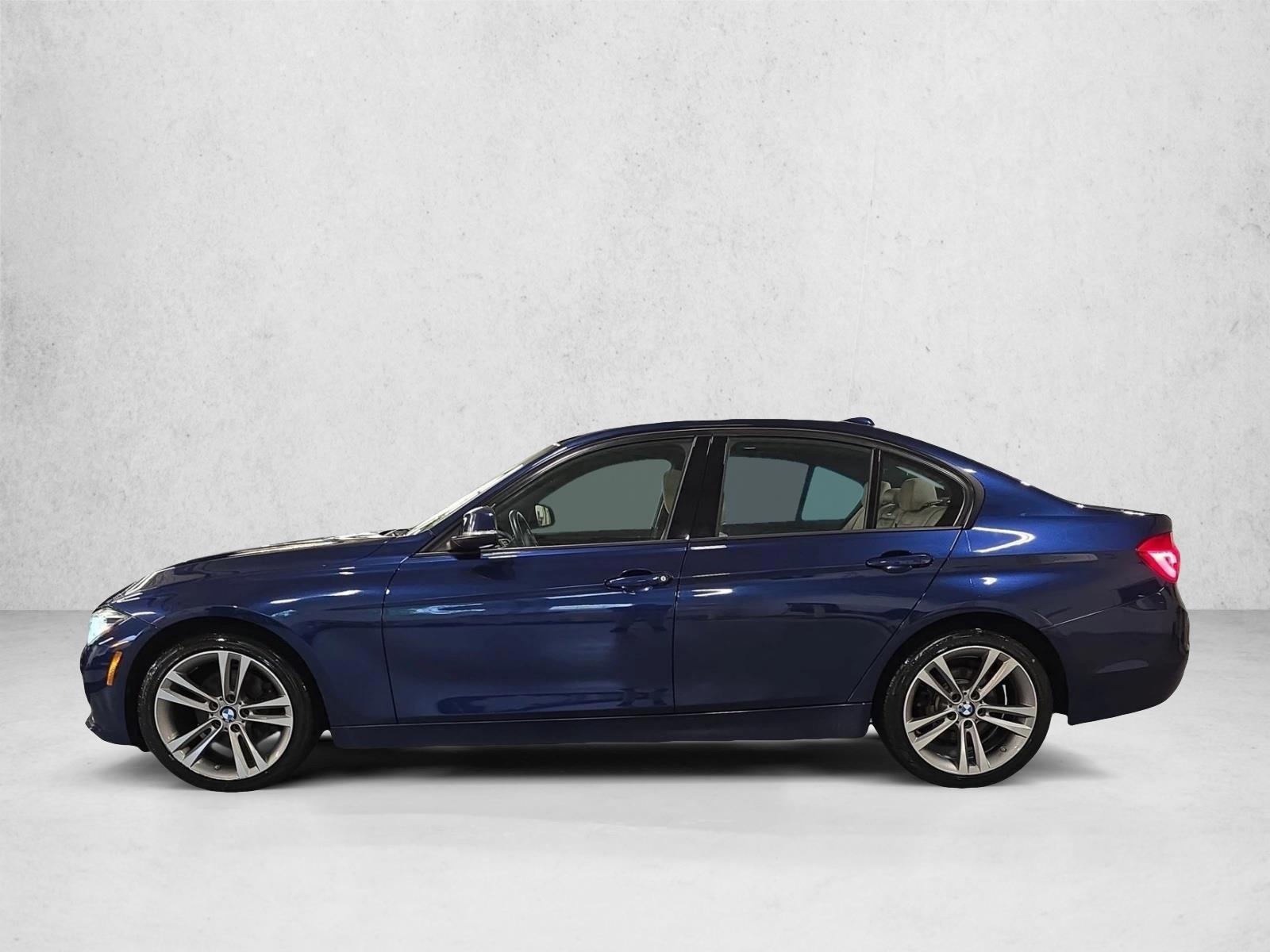Thumbnail: 2016 BMW 3 Series - 2
