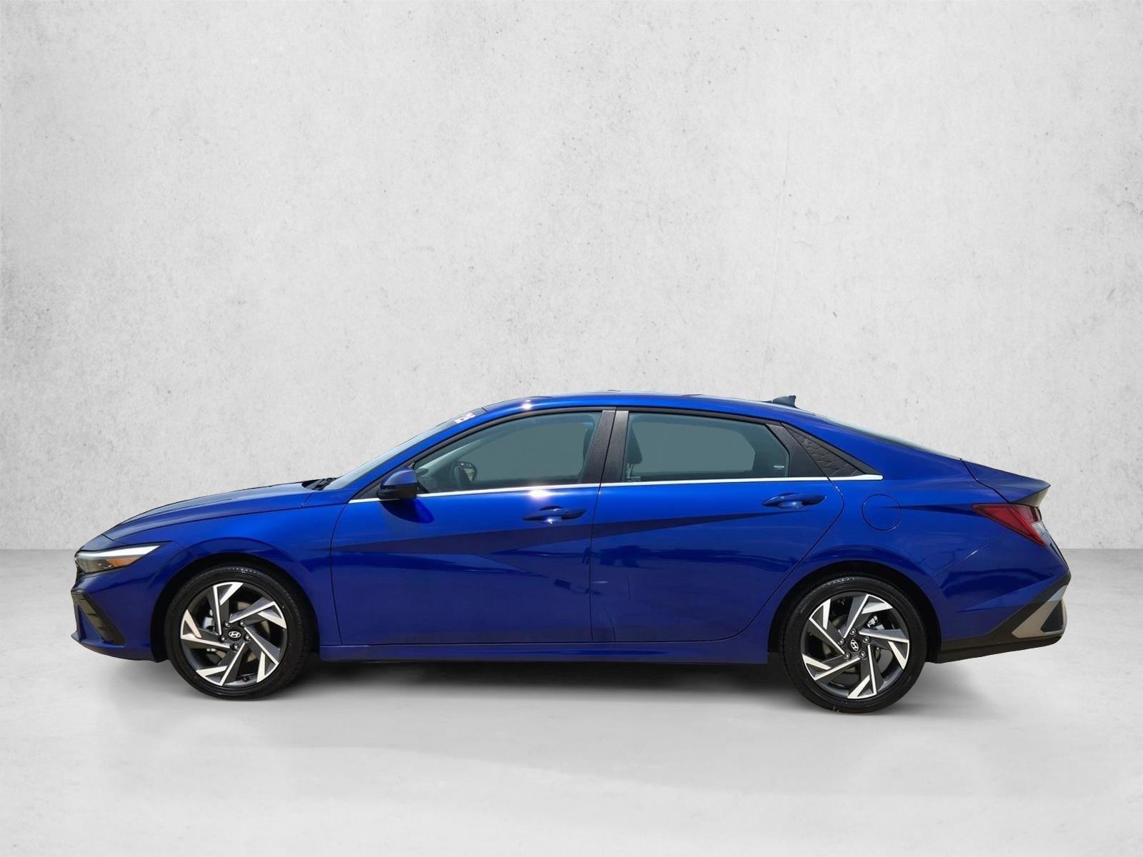 2025 Hyundai Elantra SEL - Photo 9