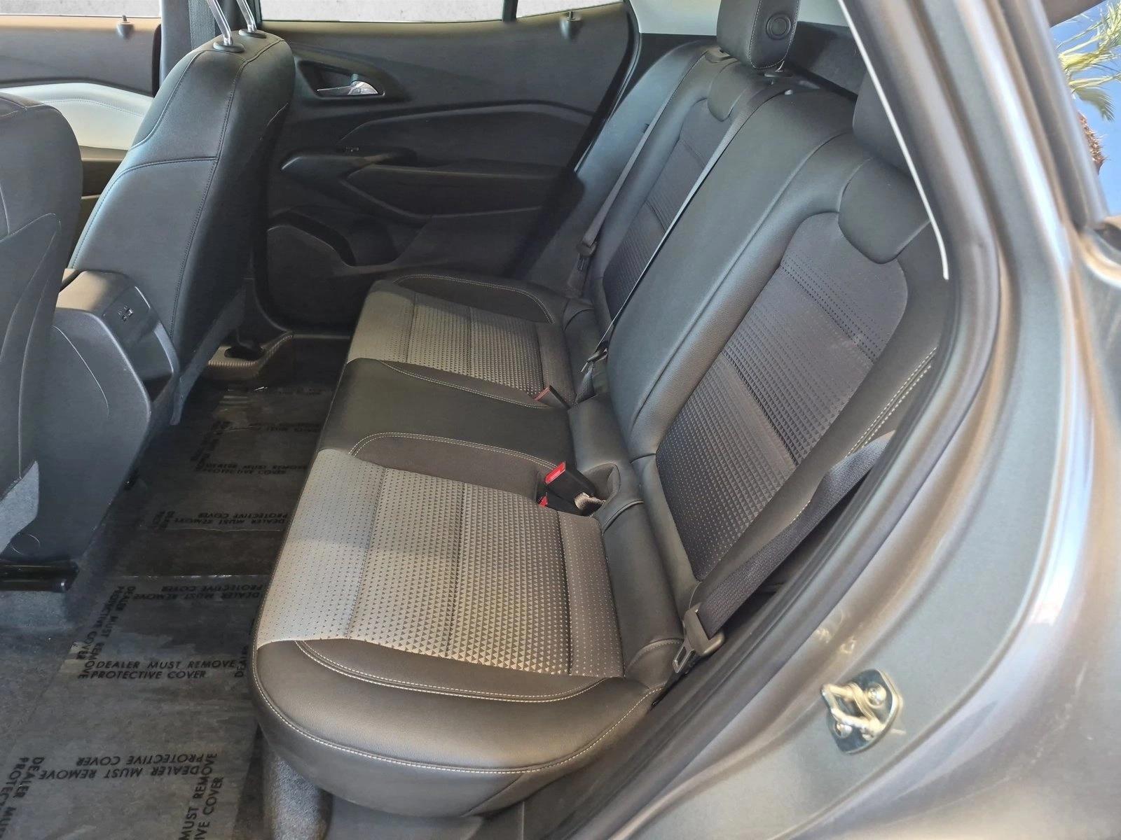 2025 Chevrolet Trax LT - Photo 24