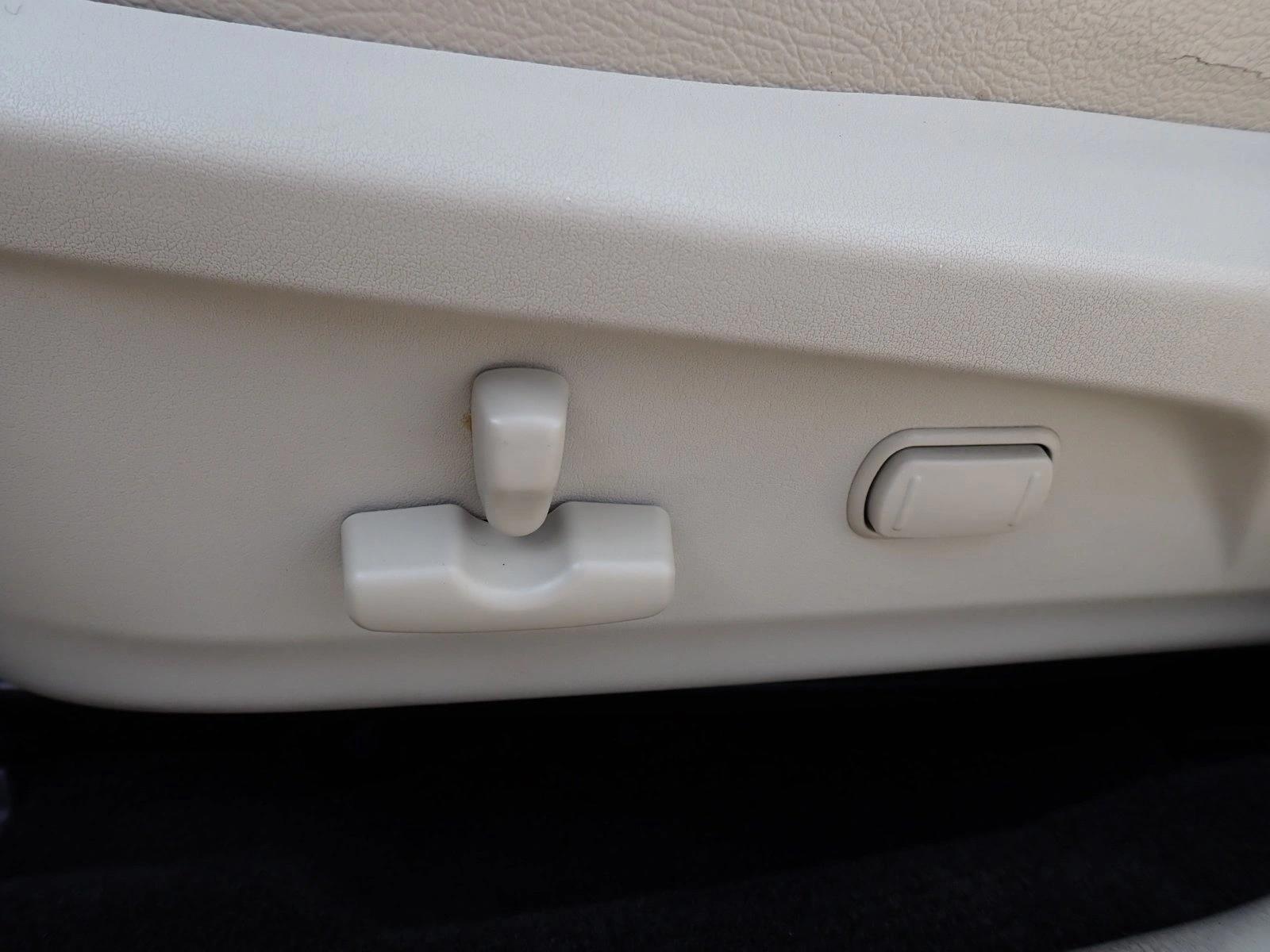 Thumbnail: 2014 Subaru Outback - 3