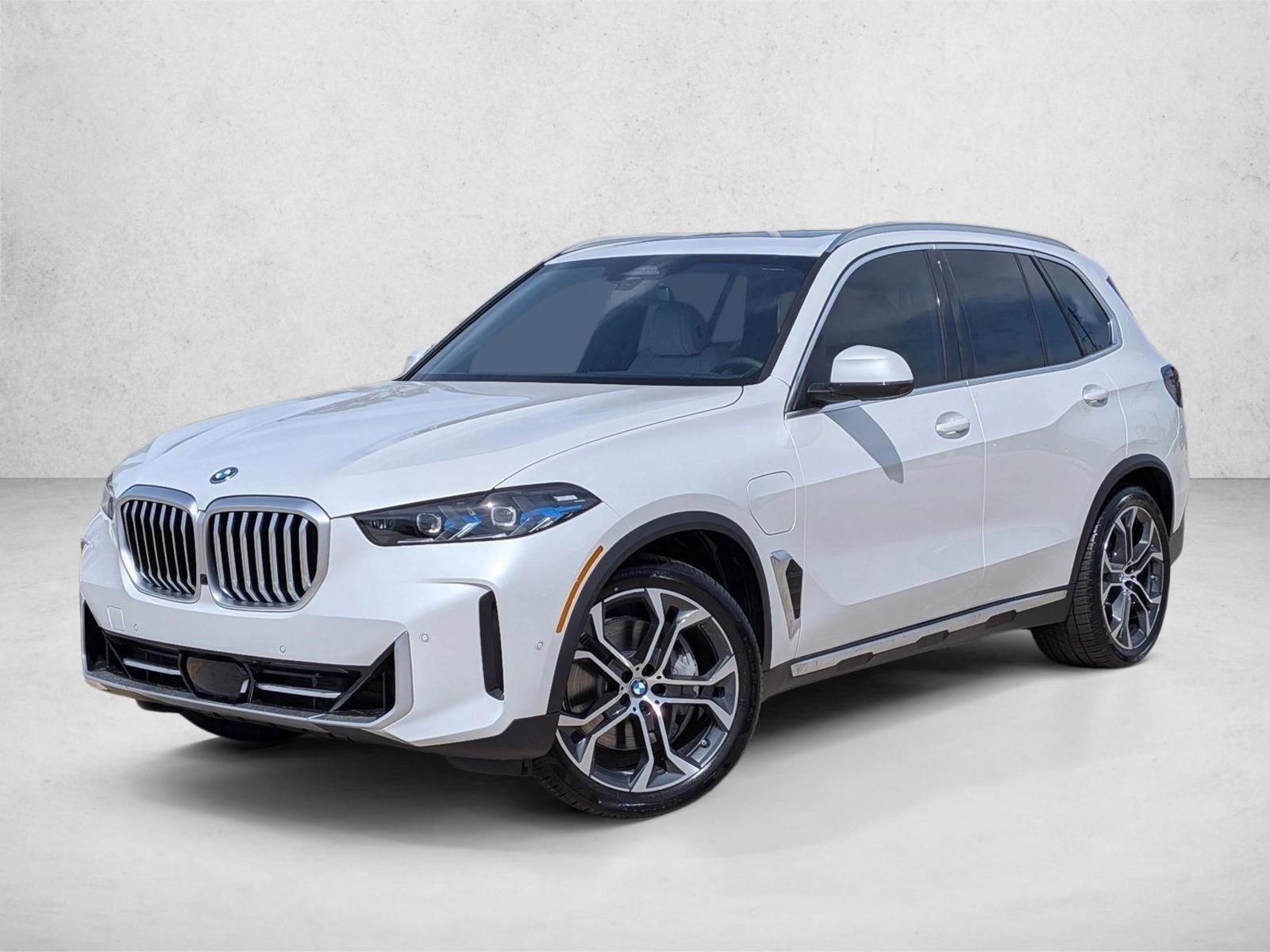 Thumbnail: 2026 BMW X5 - 1