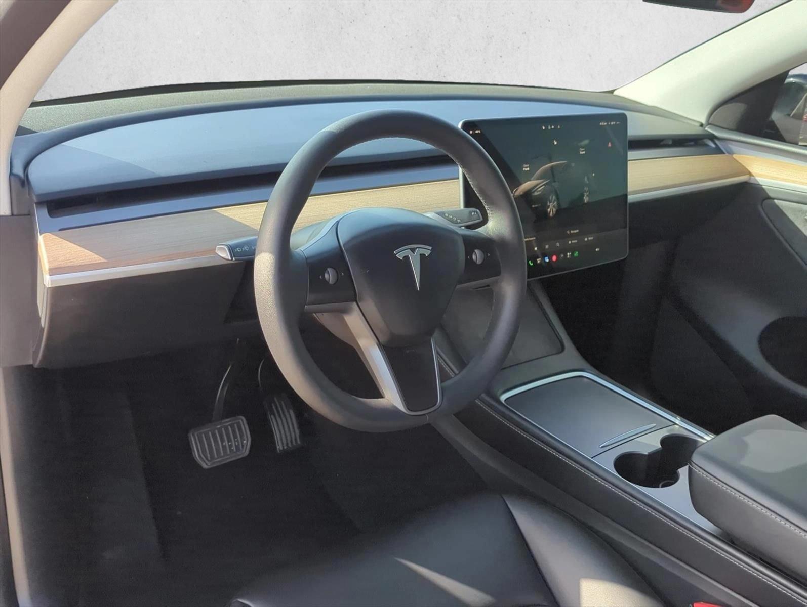 2023 Tesla Model Y Long Range - Photo 12
