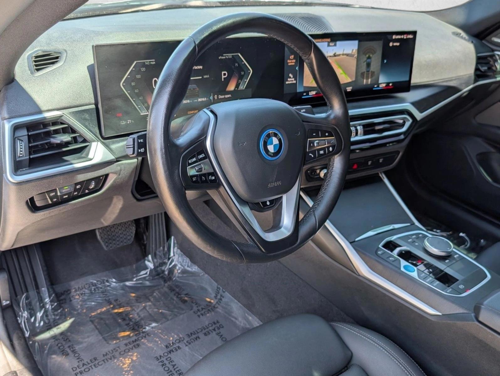 Thumbnail: 2023 BMW i4 - 3