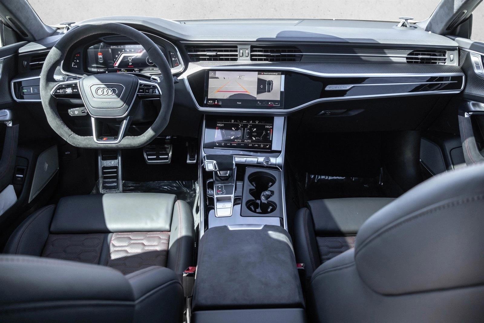 Thumbnail: 2025 Audi RS 7 - 4