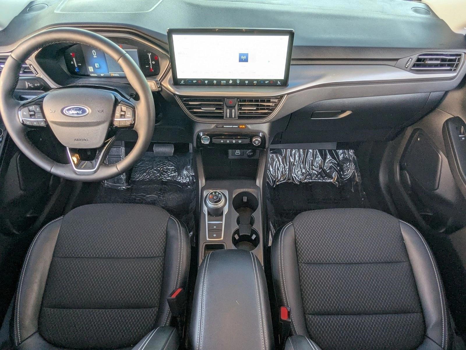 Thumbnail: 2025 Ford Escape - 4