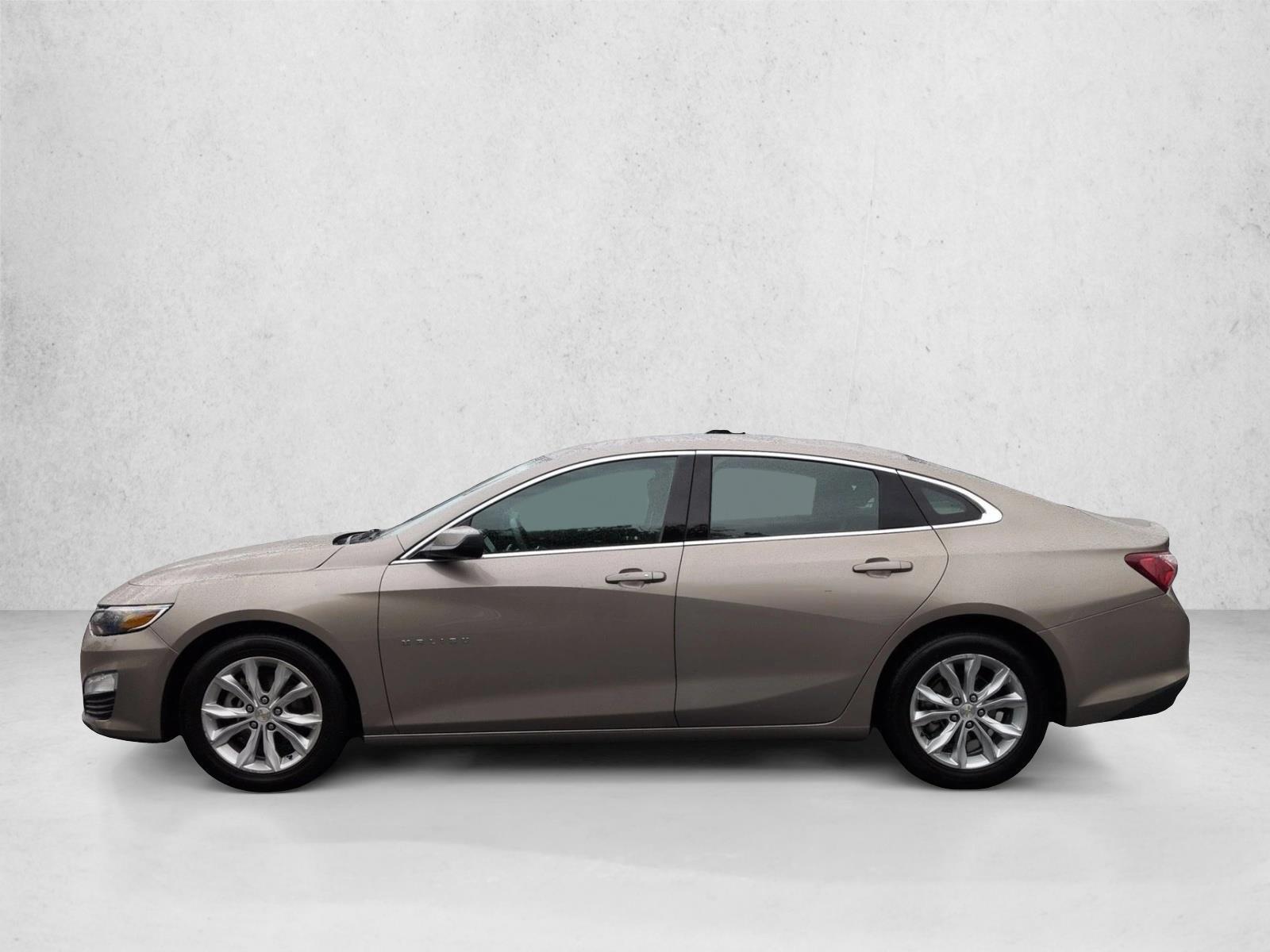 Thumbnail: 2022 Chevrolet Malibu - 2
