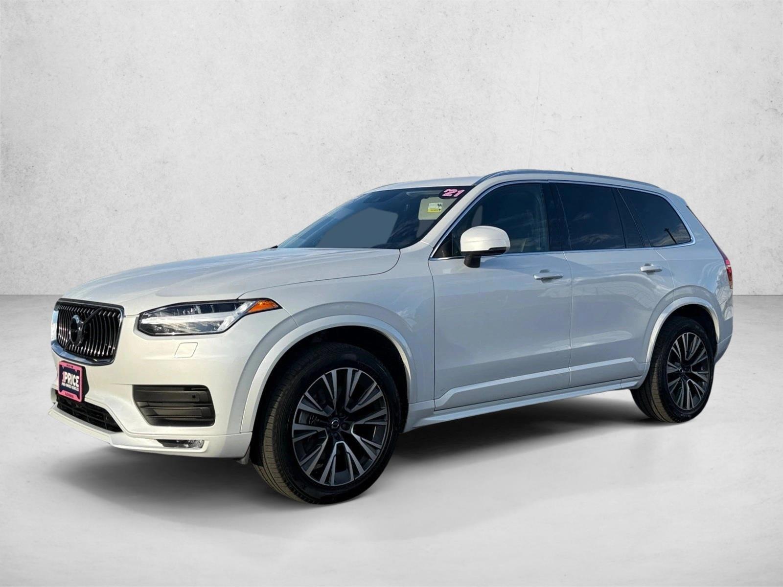 2021 Volvo XC90 Momentum