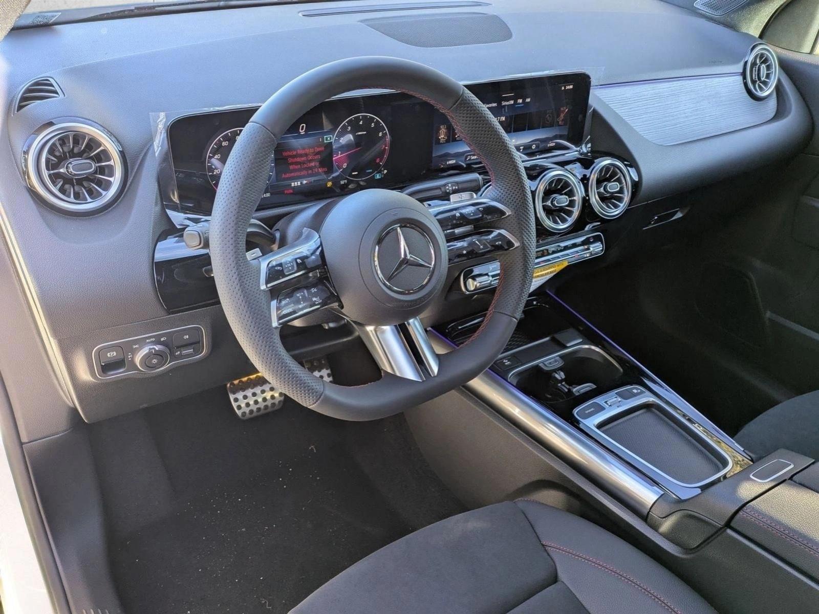 Thumbnail: 2026 Mercedes-Benz GLA - 3