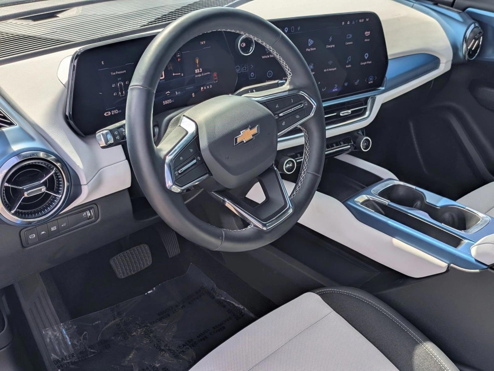 Thumbnail: 2025 Chevrolet Equinox - 3