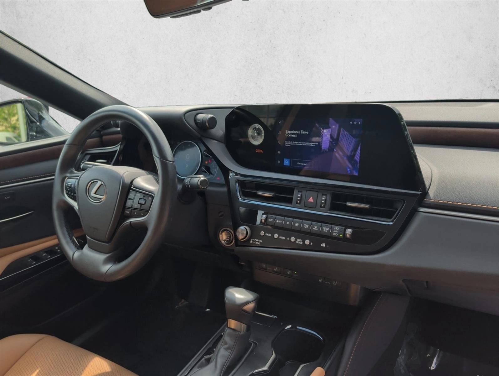 Thumbnail: 2024 Lexus ES - 4