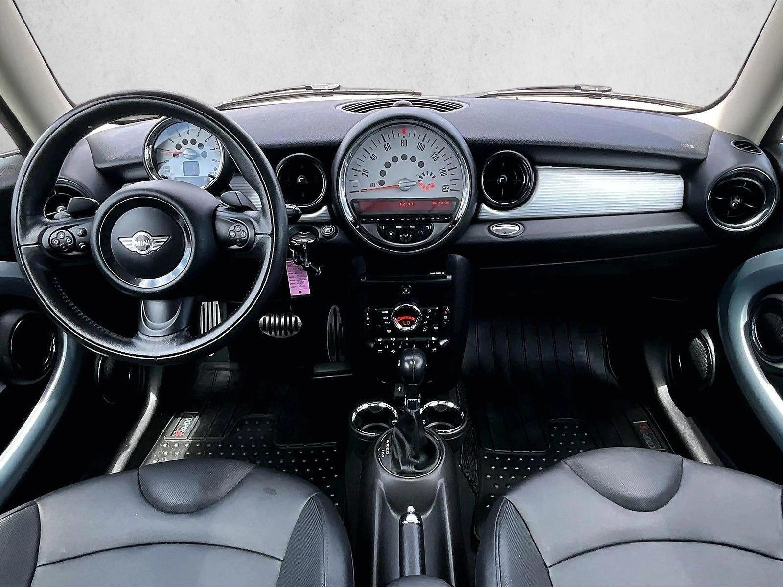 Thumbnail: 2013 MINI Cooper Clubman - 4