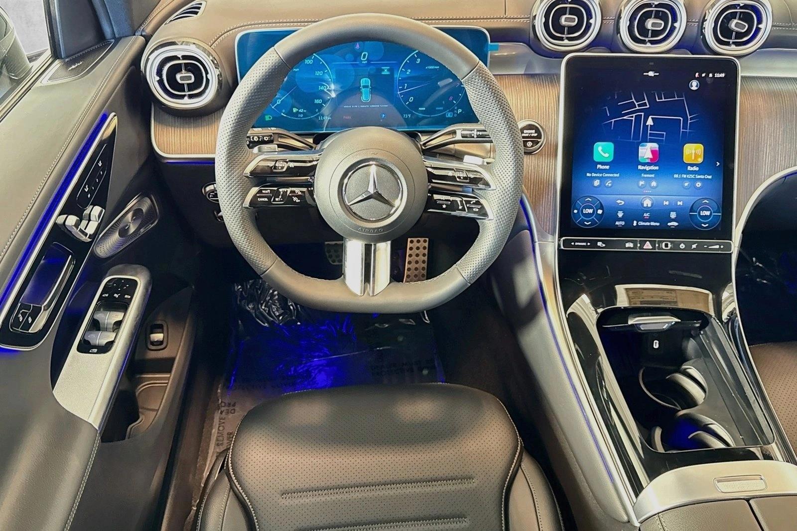 Thumbnail: 2026 Mercedes-Benz GLC - 3