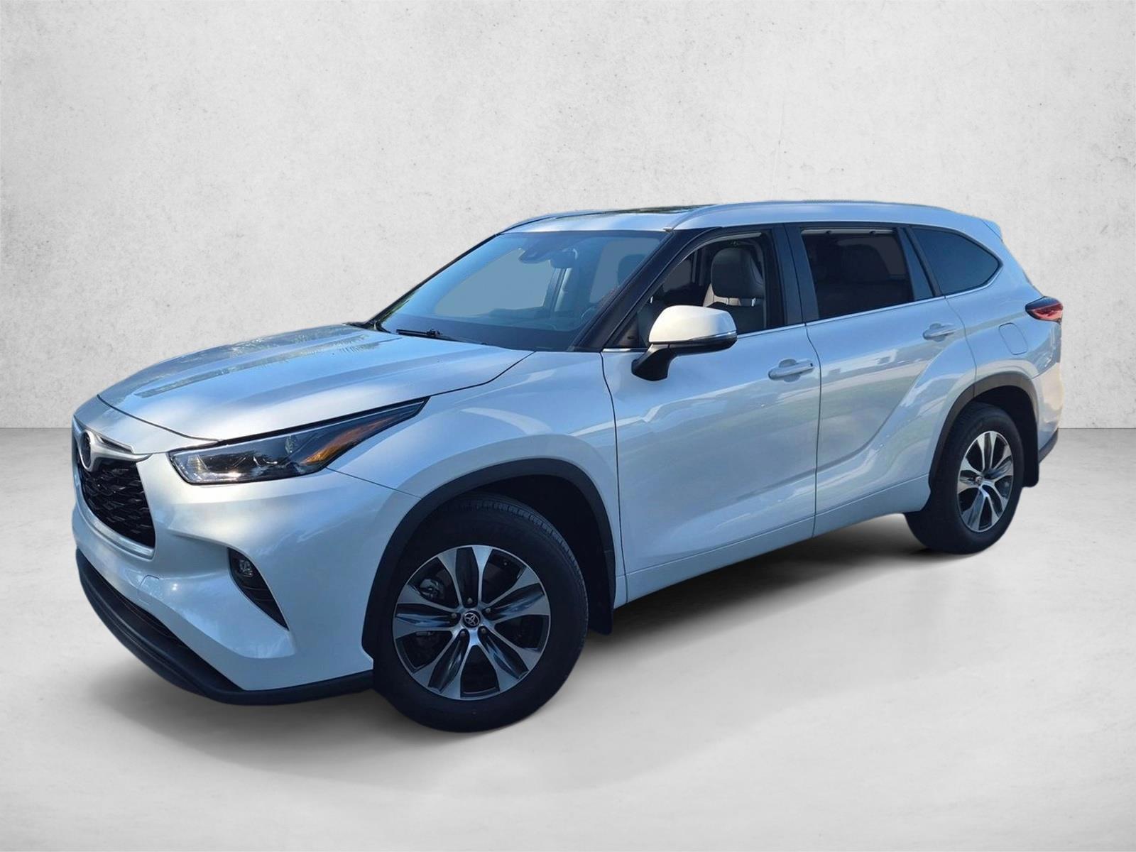 Thumbnail: 2023 Toyota Highlander - 1