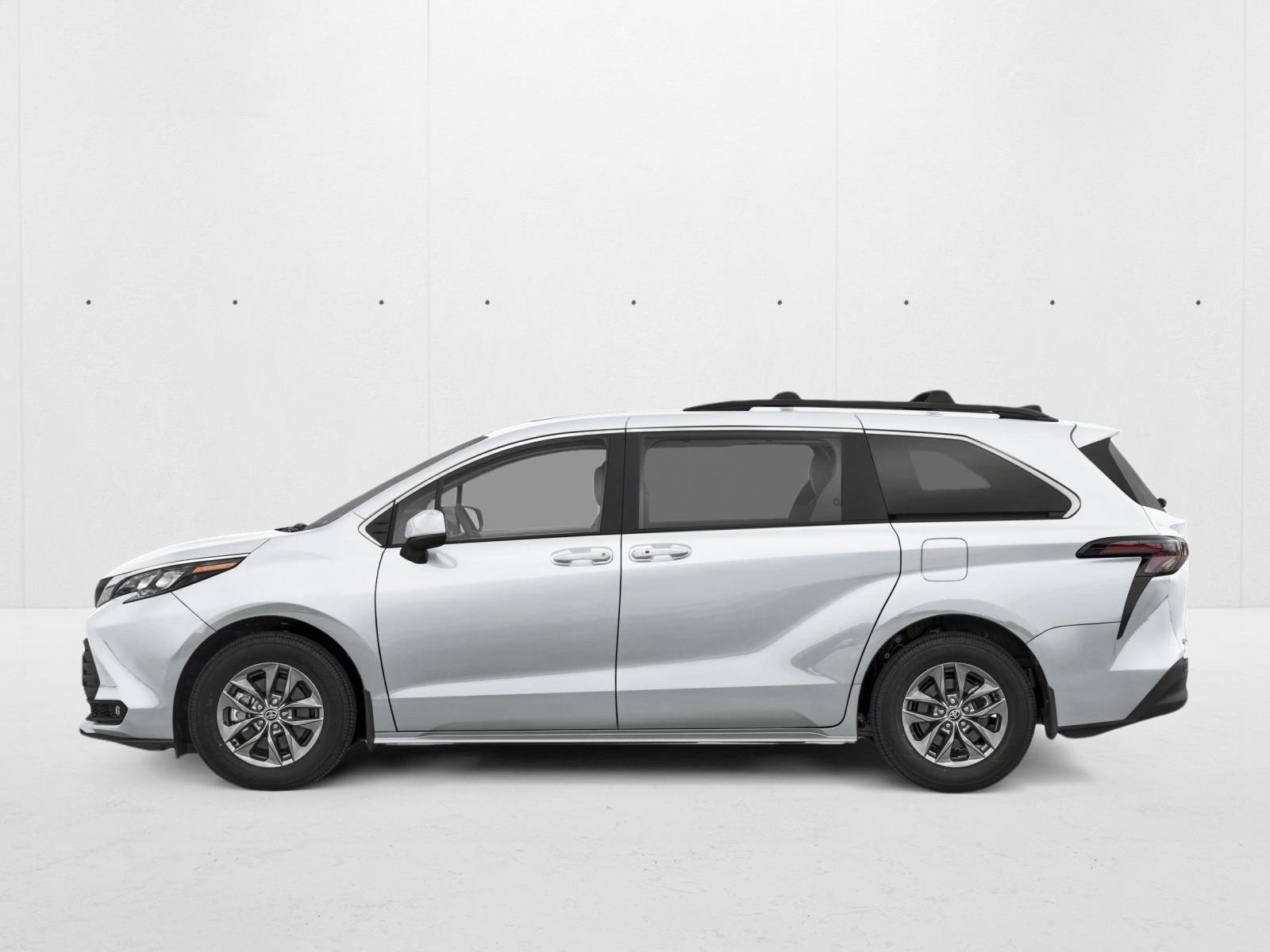 Thumbnail: 2026 Toyota Sienna - 2
