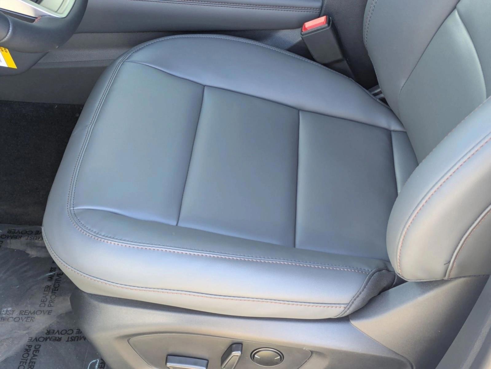 Thumbnail: 2026 Ford Explorer - 5