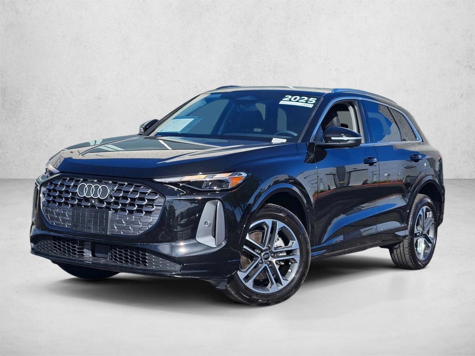 2025 Audi Q5 40 Premium's photo