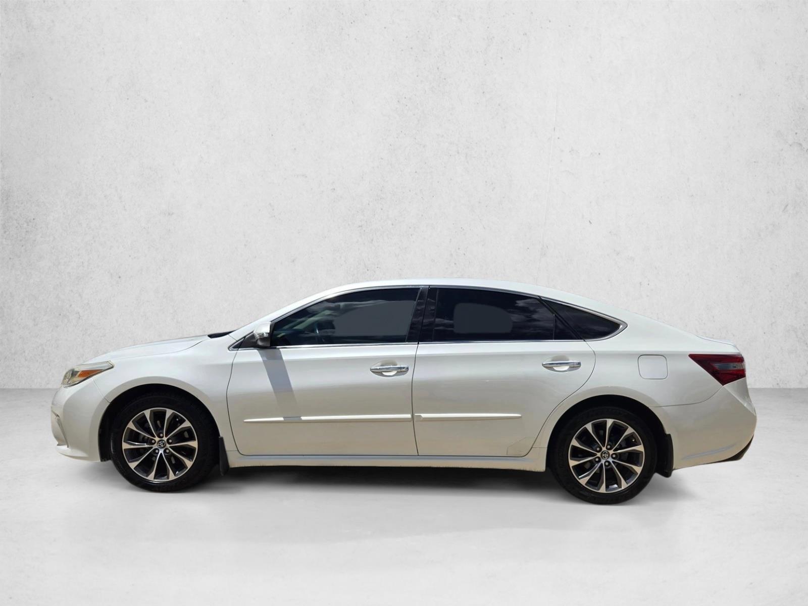 Thumbnail: 2016 Toyota Avalon - 2