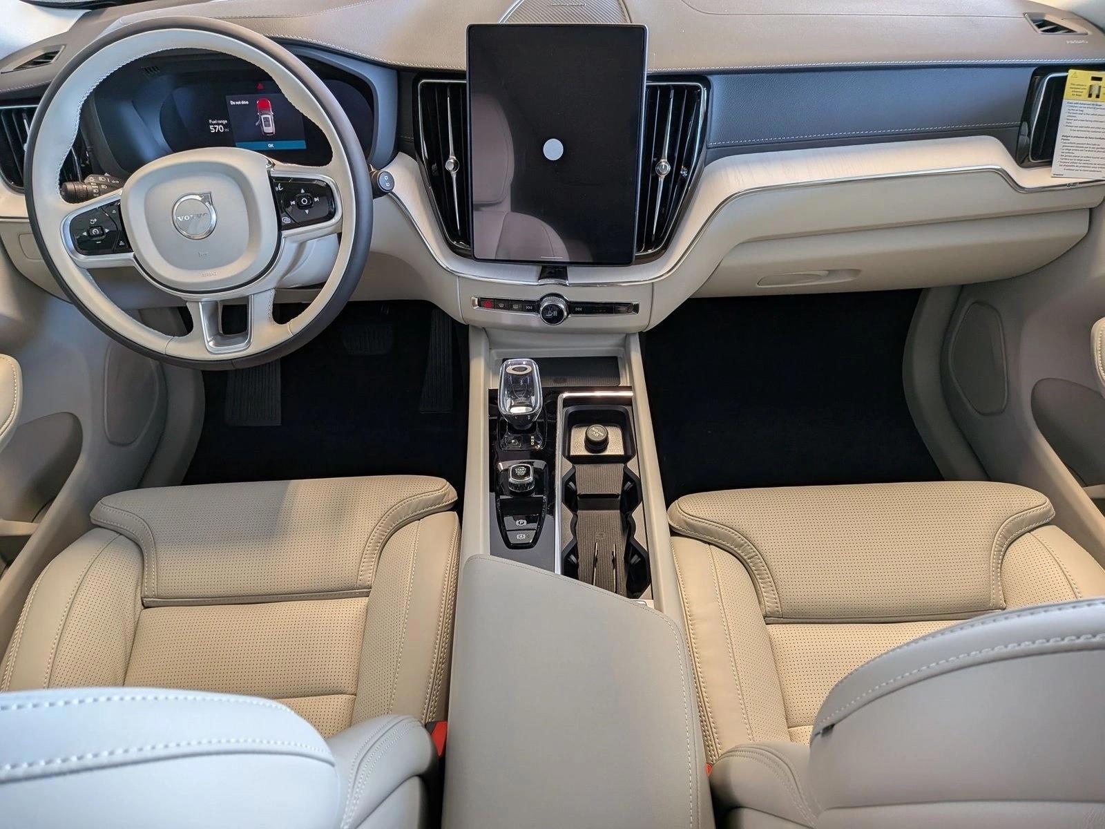 Thumbnail: 2026 Volvo XC60 - 4