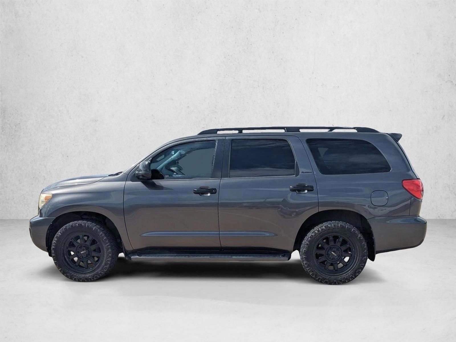 Thumbnail: 2015 Toyota Sequoia - 2