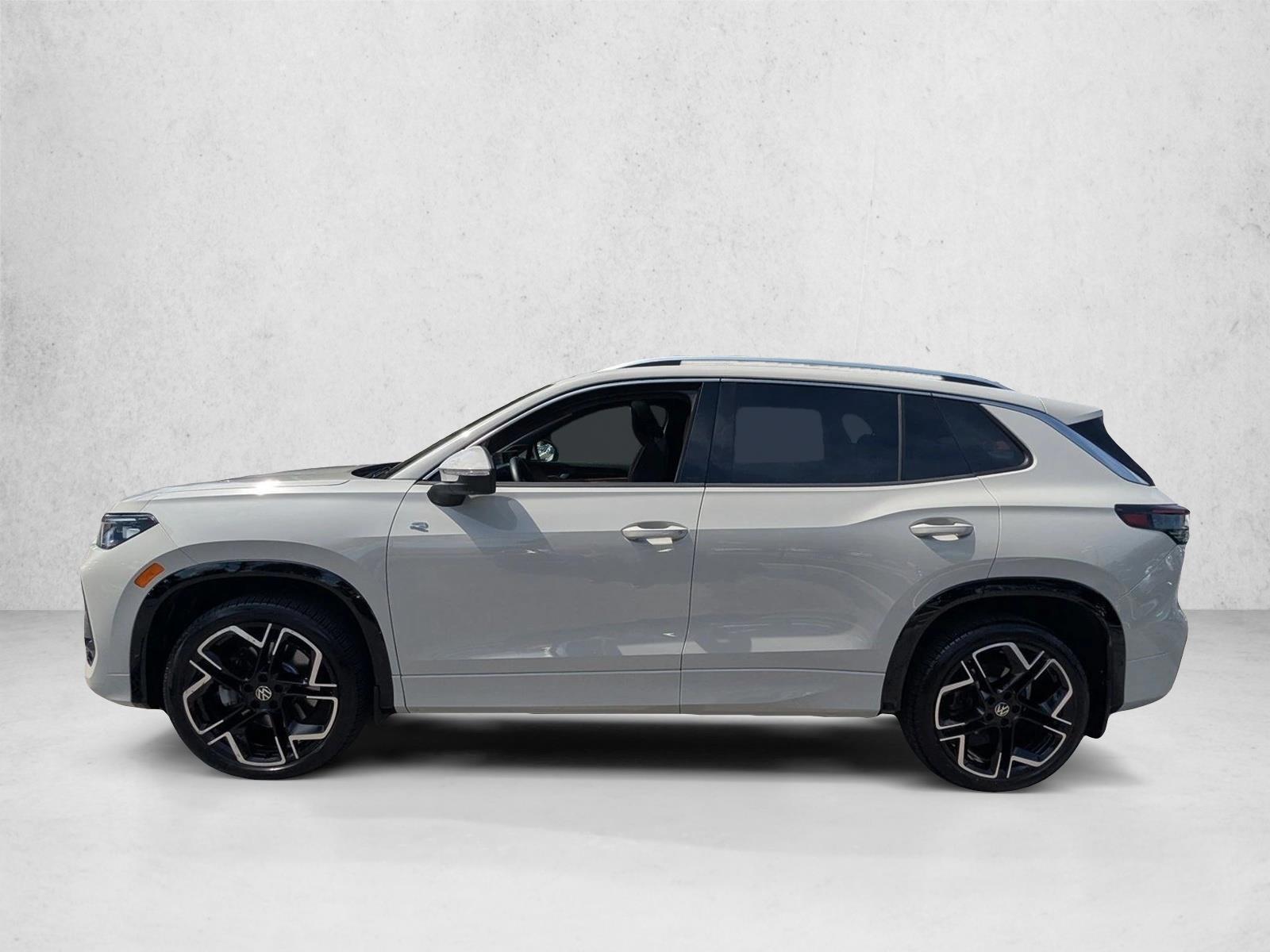 Thumbnail: 2025 Volkswagen Tiguan - 2