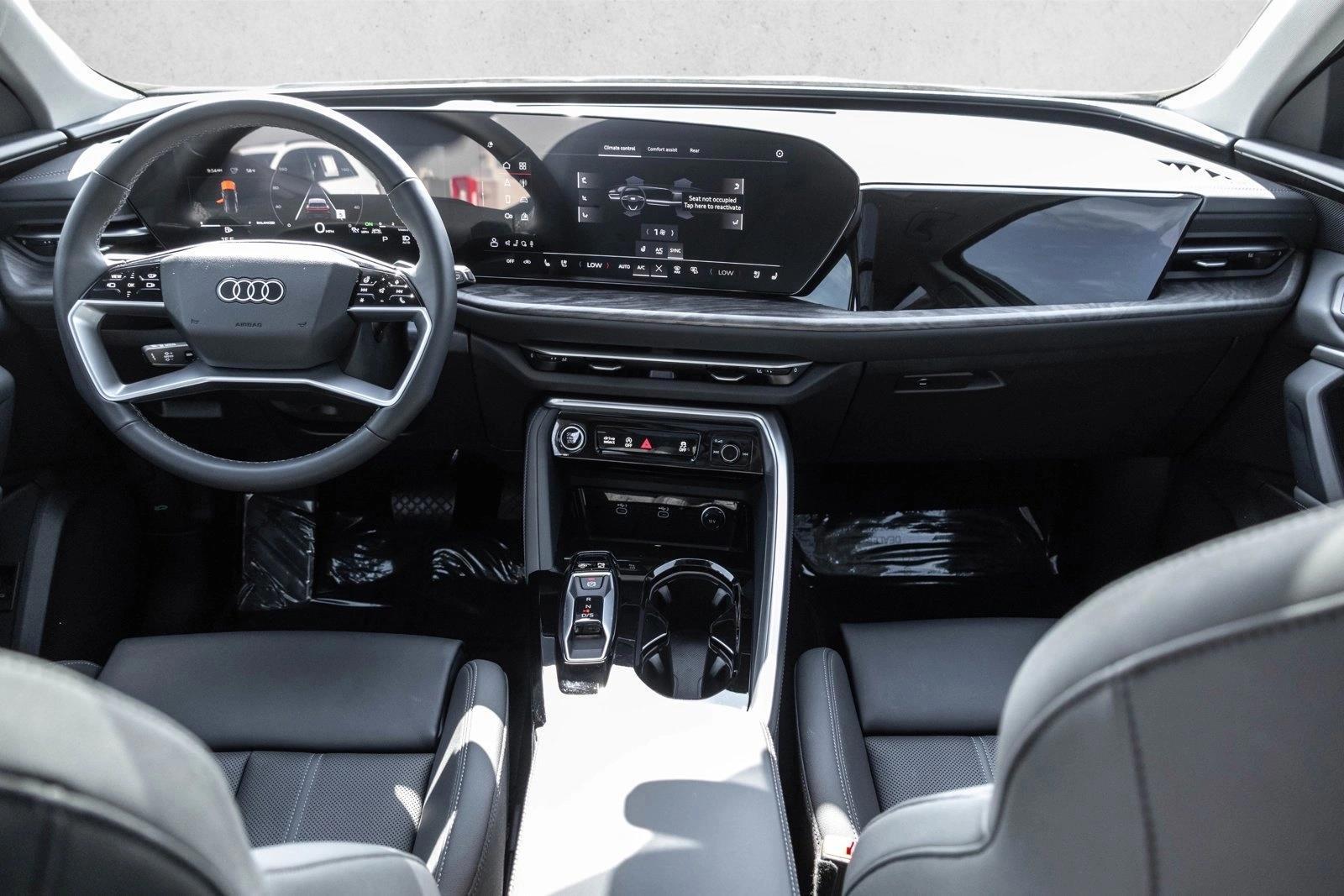 Thumbnail: 2025 Audi Q5 - 3