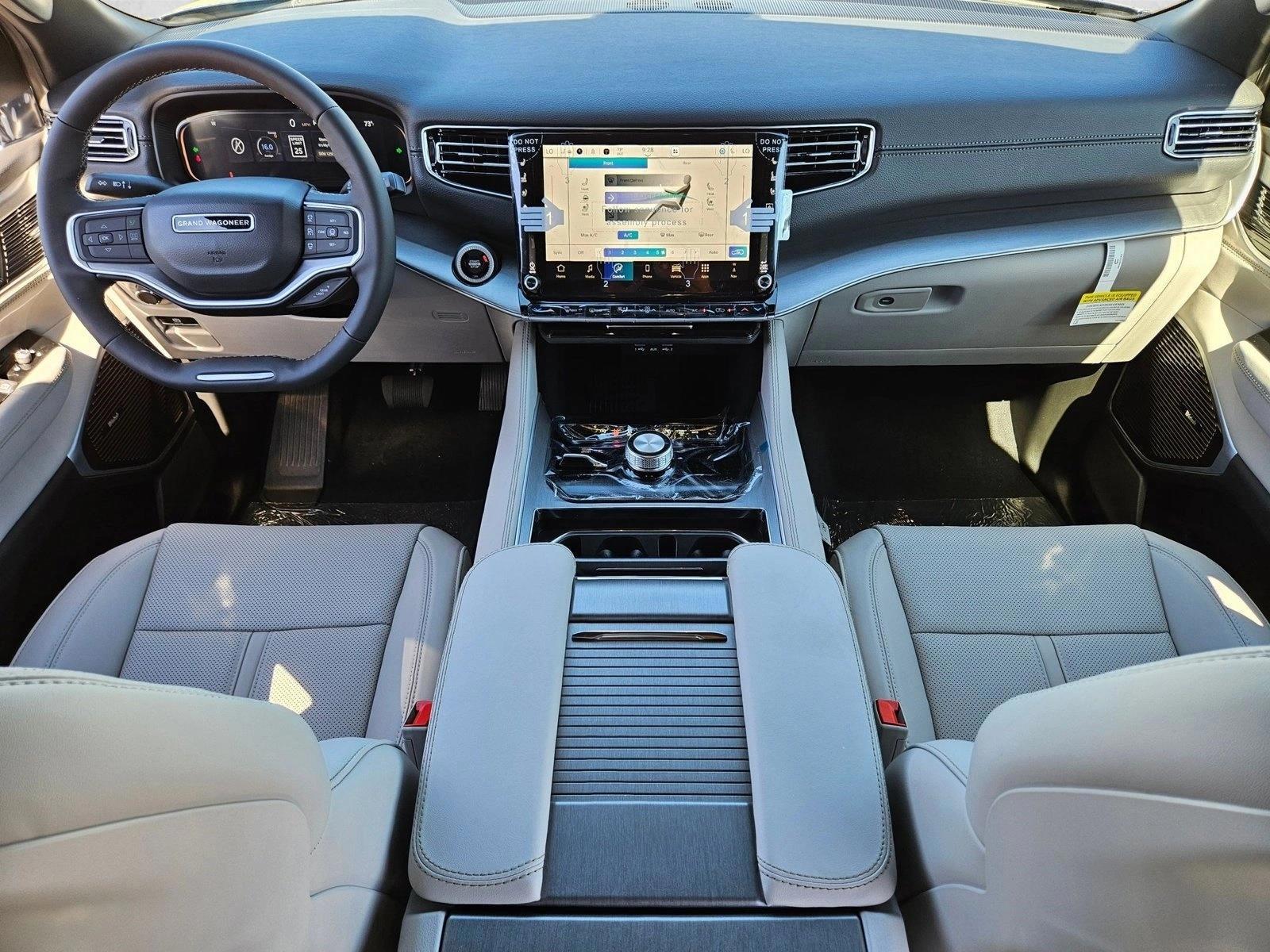 Thumbnail: 2026 Jeep Grand Wagoneer - 3