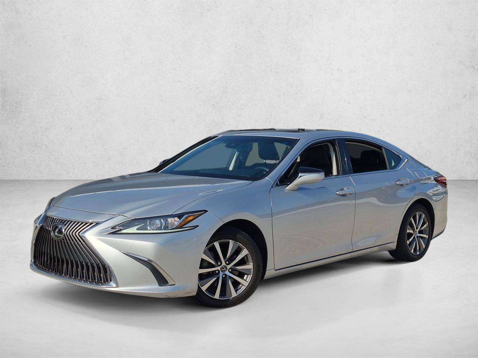Thumbnail: 2019 Lexus ES - 1