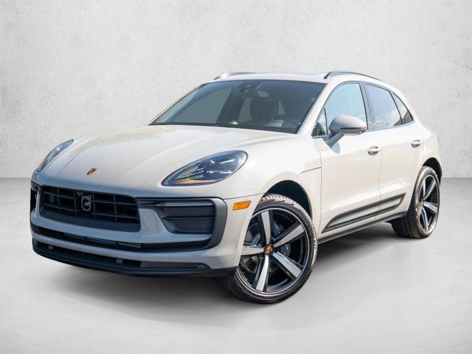 Thumbnail: 2026 Porsche Macan - 1