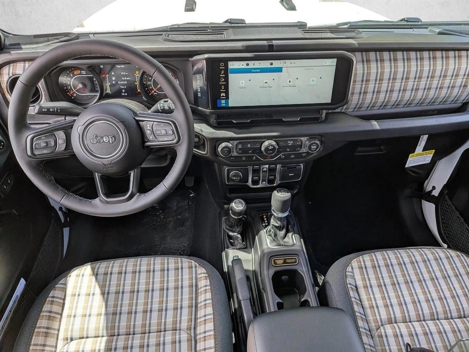 Thumbnail: 2026 Jeep Wrangler - 3