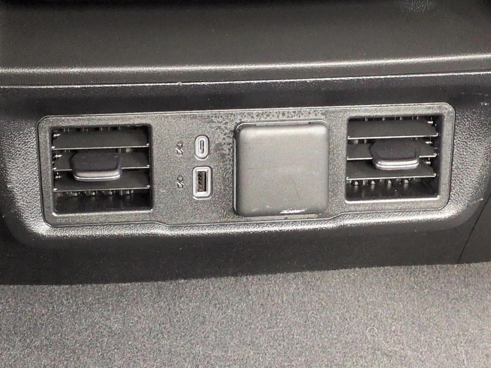 2025 Chevrolet Silverado 1500 LT - Photo 25