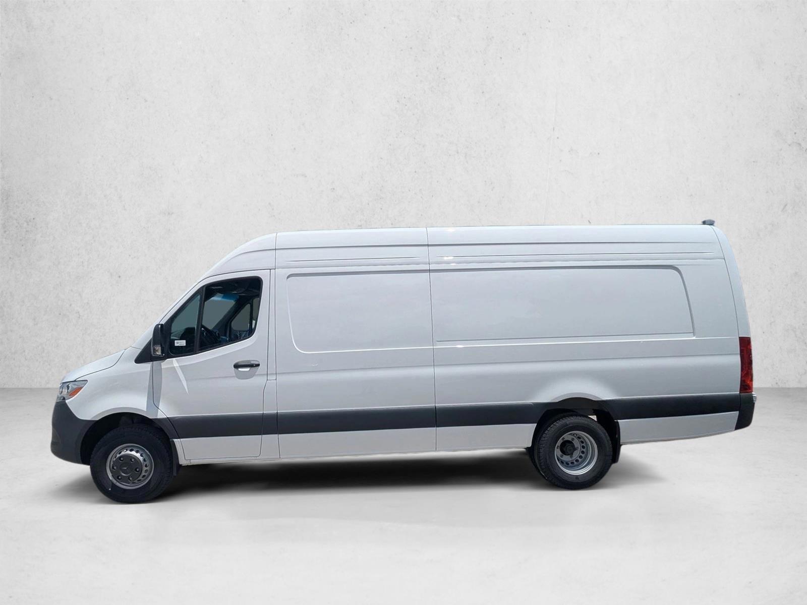 Thumbnail: 2026 Mercedes-Benz Sprinter - 2