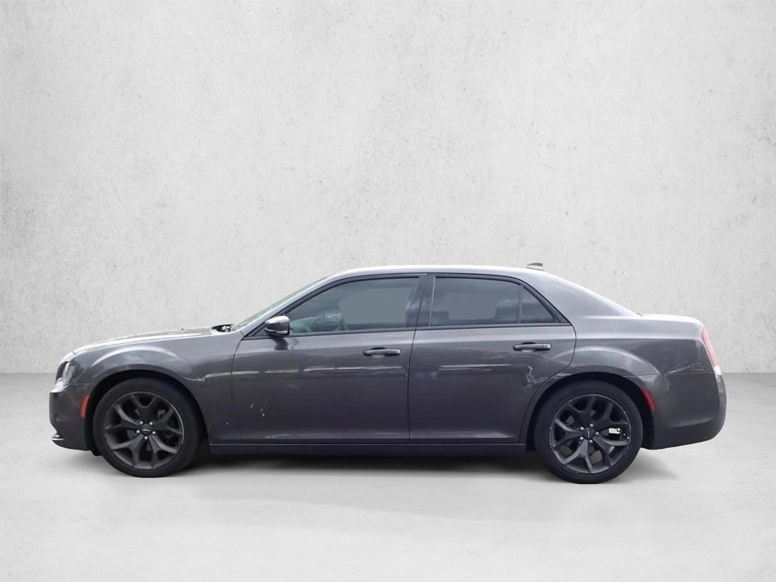 Thumbnail: 2021 Chrysler 300 - 5