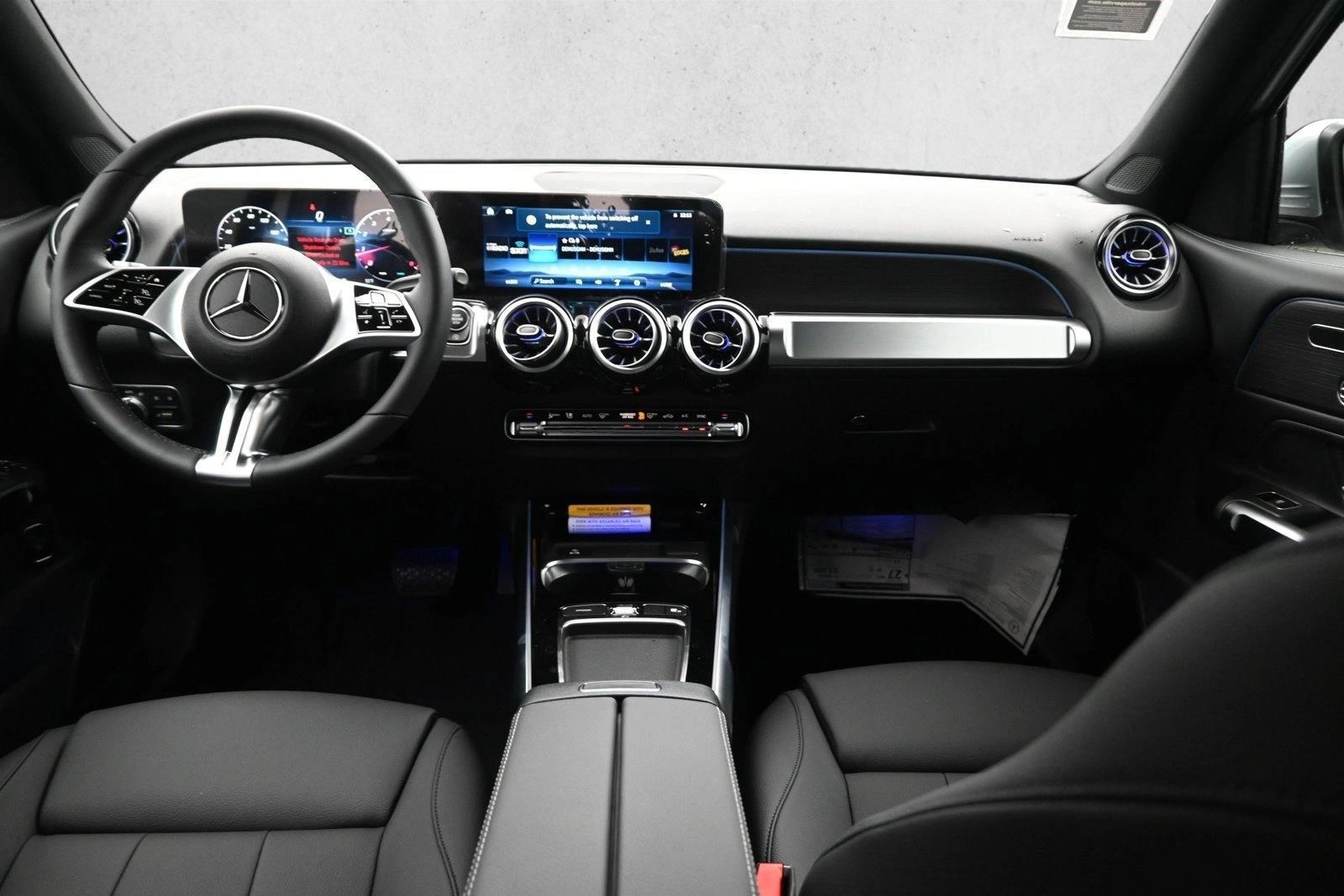 Thumbnail: 2026 Mercedes-Benz GLB - 3