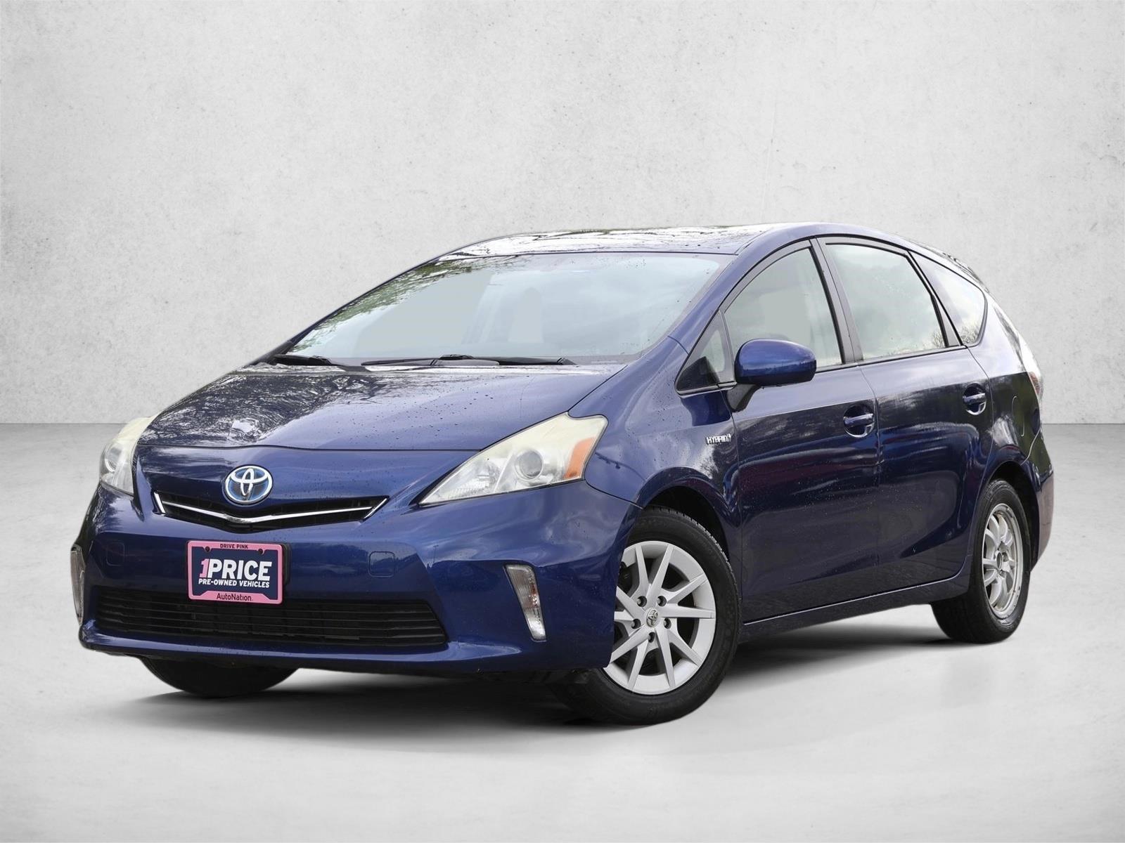 Thumbnail: 2013 Toyota Prius v - 1
